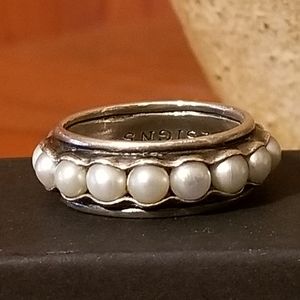 Silpada Sterling Silver Pearl Ring